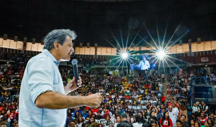 Ricardo Stuckert / PR 18.10.2025 - Presidente da República, Luiz Inácio Lula da Silva durante encontro com os alunos da Rede de Cursinhos Populares (CPOP).
Ginásio Adib Moysés Dib - São Bernardo do Campo-SP.
Foto: Ricardo Stuckert/PR