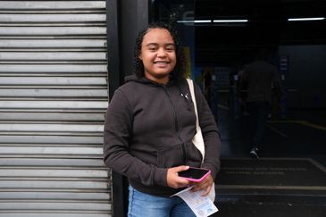 Rio de Janeiro (RJ), 09/11/2025 – A candidata Graziele Silva dos Santos ao terminar as provas do Exame Nacional do Ensino Médio (Enem), na Universidade Estácio, na Tijuca. Foto: Fernando Frazão/Agência Brasil